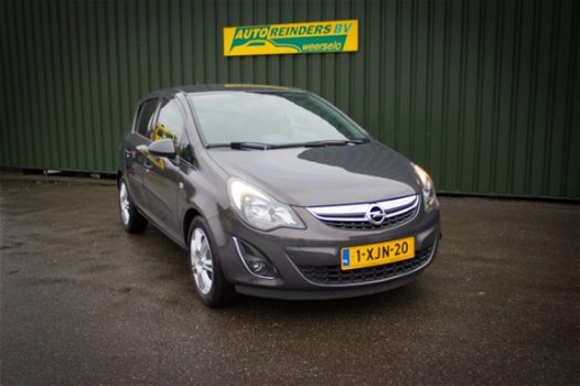 Opel Corsa - 1.4i 100pk 5-drs + Navi / Trekhaak / PDC / Mooie auto - 1