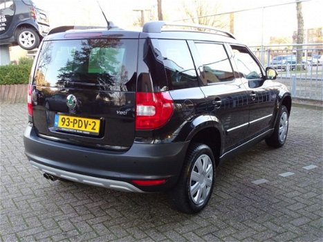 Skoda Yeti - 1.4 TSI ELEGANCE / Navi / PANORAMADAK - 1