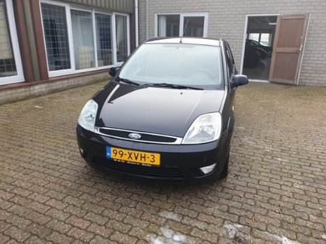 Ford Fiesta - 1.3 AMBIENTE AIRCO 5 DEURS - 1