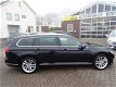 Volkswagen Passat Variant - 1.4 TSI 230pk GTE Highline Ex.BTW, Vol Opties - 1 - Thumbnail