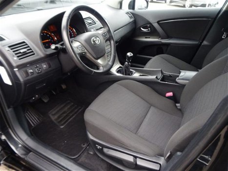 Toyota Avensis Wagon - 1.8 VVTi Dynamic Climate Cntrll, Cruise contrll, 16''Lmv - 1