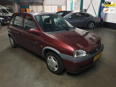 Opel Corsa - 1.4i Strada 5drs stuurbekrachtiging 118.000km 8v motor - 1