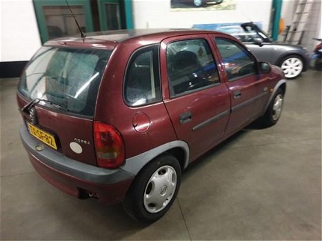 Opel Corsa - 1.4i Strada 5drs stuurbekrachtiging 118.000km 8v motor - 1