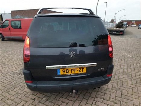 Peugeot 807 - 2.2 ST Premium 7 persoons Climate control Elektrische deuren APK gekeurd - 1