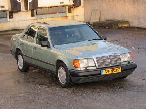 Mercedes-Benz 200-serie - 260 E (W124) airco cruise leder - 1