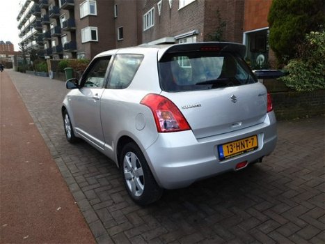 Suzuki Swift - 1.5 Comfort - 1