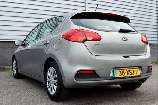 Kia Cee'd - 1.6 GDI Comfort Pack RIJKLAAR PRIJS-GARANTIE Airco Led Verlichting - 1