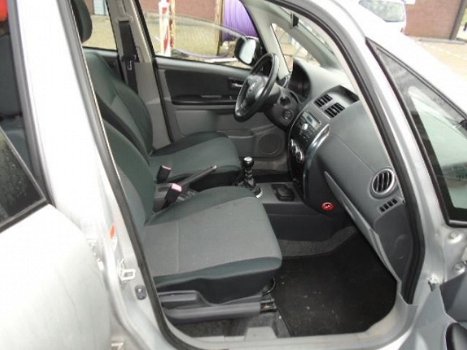 Suzuki SX4 - 1.9 D Exclusive - 1