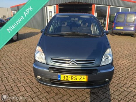 Citroën Xsara Picasso - 1.6i Attraction vaste prijs 1699 euro - 1