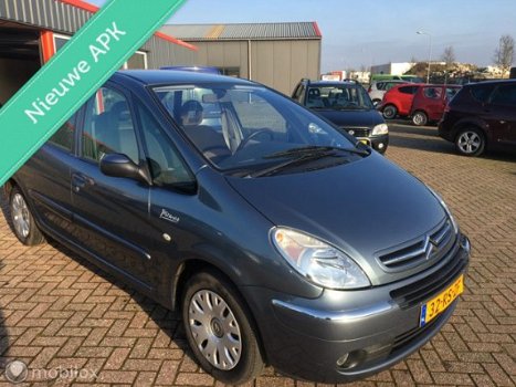 Citroën Xsara Picasso - 1.6i Attraction vaste prijs 1699 euro - 1