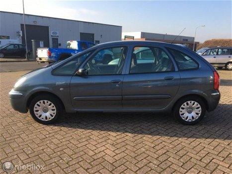 Citroën Xsara Picasso - 1.6i Attraction vaste prijs 1699 euro - 1