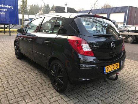 Opel Corsa - 1.4-16V Business 5 deurs / airco Apk 2-21 - 1