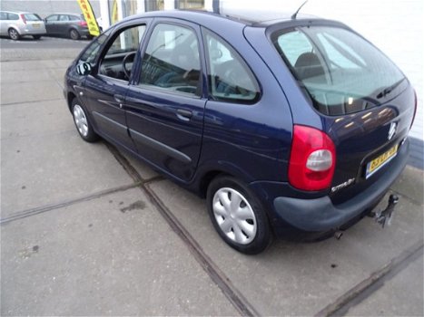 Citroën Xsara Picasso - 1.8i-16V Plaisir - 1