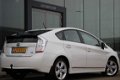 Toyota Prius - 1.8 Dynamic | Dealer onderhouden | Navi | Cruise | - 1 - Thumbnail