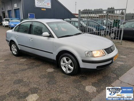 Volkswagen Passat - 20V 92 KW - 1