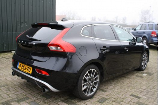 Volvo V40 - 1.6 D2 R-Design Business NAVI - 1