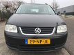 Volkswagen Touran - 1.6-16V FSI 7 persoons climatronic super goed rijdend - 1 - Thumbnail