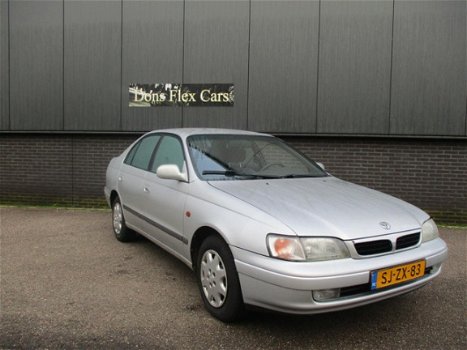 Toyota Carina E - 1