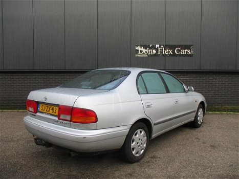 Toyota Carina E - 1