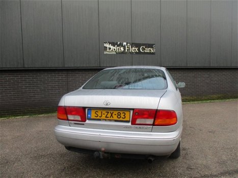 Toyota Carina E - 1