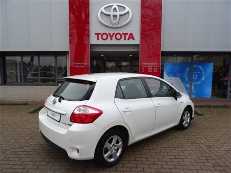 Toyota Auris - 1.8 Full Hybrid Aspiration / Parkeersensoren / Climate Control / Cruise Control / Key - 1