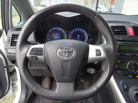 Toyota Auris - 1.8 Full Hybrid Aspiration / Parkeersensoren / Climate Control / Cruise Control / Key - 1