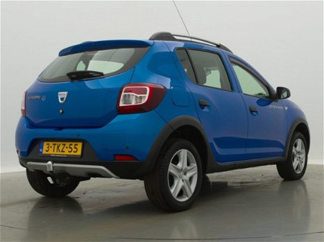 Dacia Sandero - TCe 90 Stepway Lauréate // Navigatiesysteem / Trekhaak / Airco / Middenarmsteun / Pa - 1