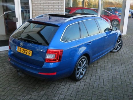 Skoda Octavia Combi - 1.6 TDI Greentech Edition Businessline Pano|Camera|Navi|Clima|PDC|1e eigenaar| - 1