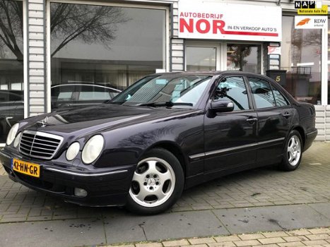 Mercedes-Benz E-klasse - 320 Avantgarde Select Automaat Leer ROESTVRIJ Bijtellingsvriendelijke auto - 1