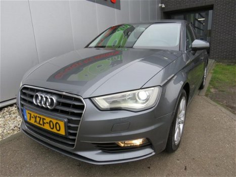 Audi A3 Limousine - 1.4 TFSI CoD Ambiente Pro Line Plus Creme Leder Stoelverw Xenon Navi Clima PDC - 1