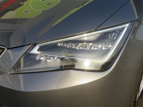 Seat Leon - 1.6 TDI Limited Edition III LED koplampen Leder/Alcantara Stoelverw DAB+ Navi Clima PDC - 1