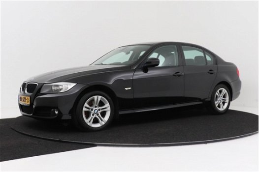 BMW 3-serie - 318i Business Line | Navigatie | Parkeersensoren | Org NL - 1