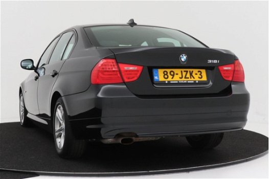 BMW 3-serie - 318i Business Line | Navigatie | Parkeersensoren | Org NL - 1