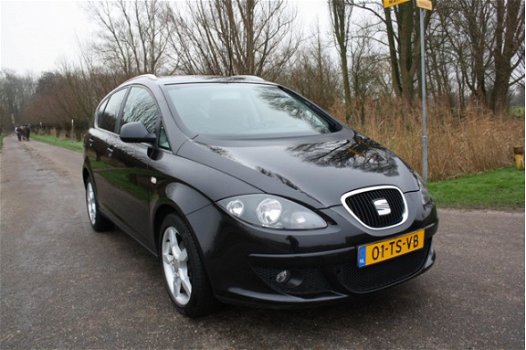 Seat Altea XL - 1.9 TDI Stylance AIRCO / TREKHAAK / LMV / CRUISECONTROLE - 1