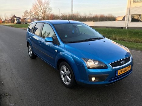 Ford Focus Wagon - 1.6-16V First Edition - 1