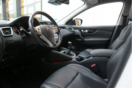 Nissan Qashqai - 1.2 Tekna / Panoramadak / Navigatie - 1