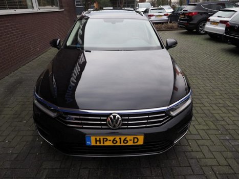 Volkswagen Passat Variant - 1.4 TSI GTE Highline LED Pano Adaptive EX BTW - 1