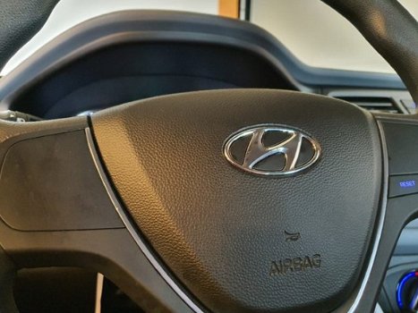 Hyundai i20 - 1.0 T-GDI i-Drive [Airco - Stootstrips - mistlampen - Lage kilo - 1