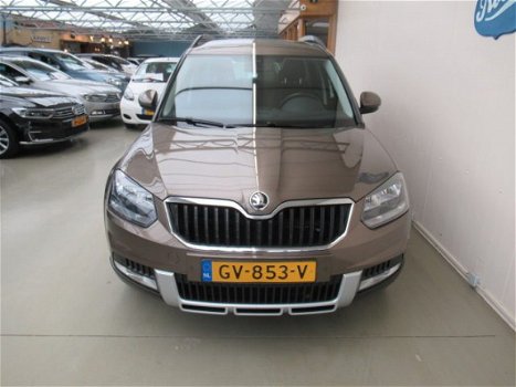 Skoda Yeti Outdoor - 1.2 TSI Greentech Edition *TREKHAAK*AIRCO*NAVI*DEALER-AUTO - 1