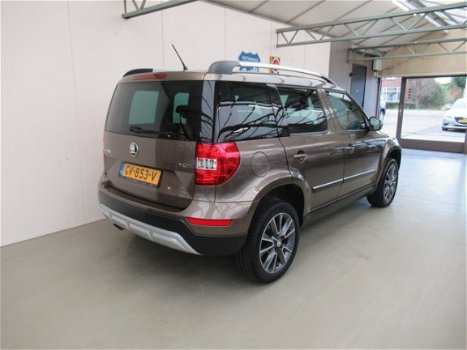 Skoda Yeti Outdoor - 1.2 TSI Greentech Edition *TREKHAAK*AIRCO*NAVI*DEALER-AUTO - 1