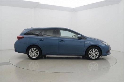 Toyota Auris - TS 1.8 Hybrid Dynamic Automaat - 1