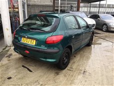 Peugeot 206 - XT 1.6