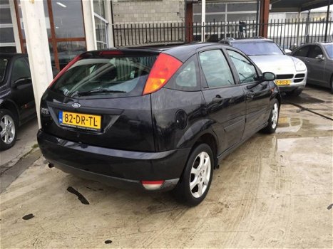 Ford Focus - 1.4 16V - 1