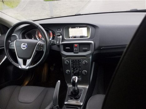 Volvo V40 - 1.6 D2 Momentum | Navigatie | Trekhaak | Cruise Control | Xenon - 1