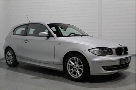 BMW 1-serie - 116i Business Line 122 pk, Airco ECC, Cruise, Harman/Kardon Soundsysteem, Multif. stuu - 1