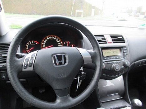 Honda Accord - 2.0 I SEDAN COMFORT / Clima / Garantie - 1