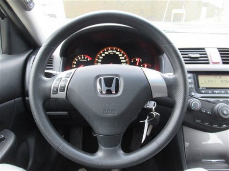 Honda Accord - 2.0 I SEDAN COMFORT / Clima / Garantie - 1