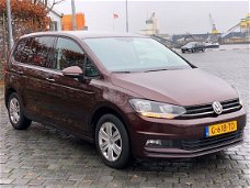 Volkswagen Touran - 1.2 TSI Carplay Navi PDC