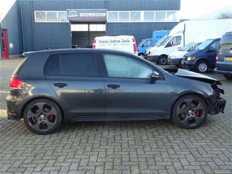 Volkswagen Golf - 2.0 GTI 211PK / DSG / NAVI / LEER /SCHUIFDAK / POPS&BANGS - 1