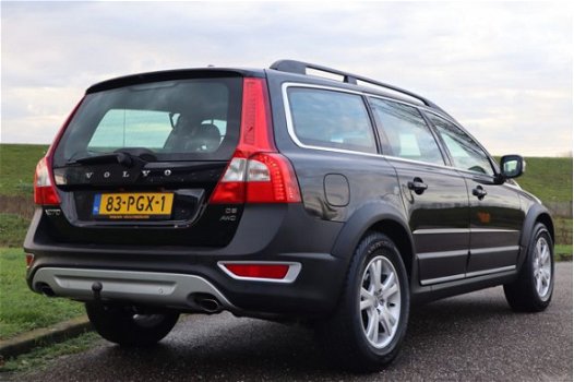 Volvo XC70 - D5 AWD Geartronic Momentum | Professional Line | Winter Line | Trekhaak - 1